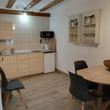 Centrally Located Two Bedroom Apartment *